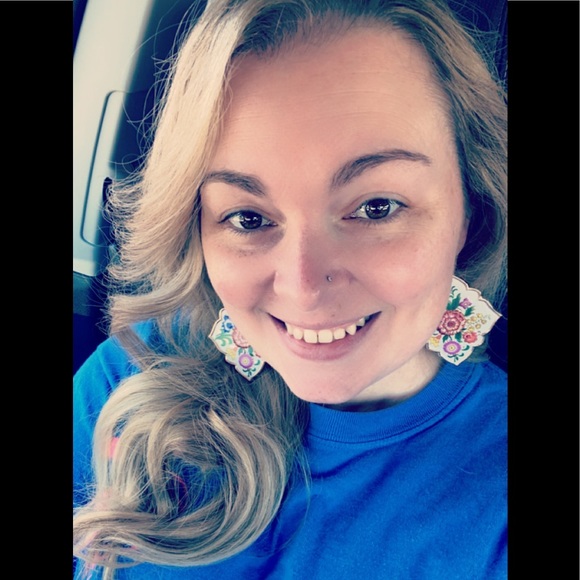 Meet your Posher, Chelsey - Picture 3 of 6